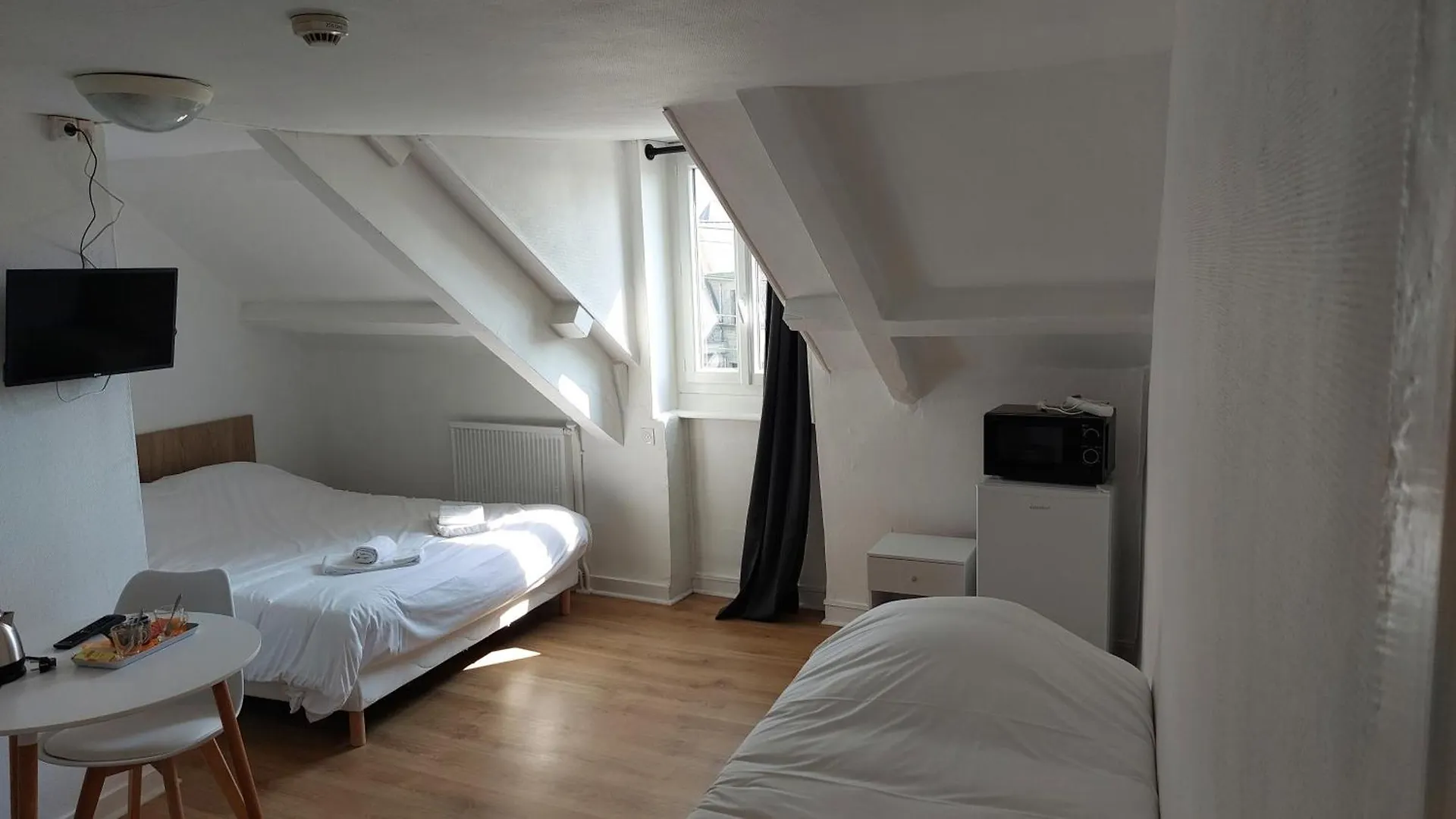 Hotel Quai 8 Dinan Frankreich