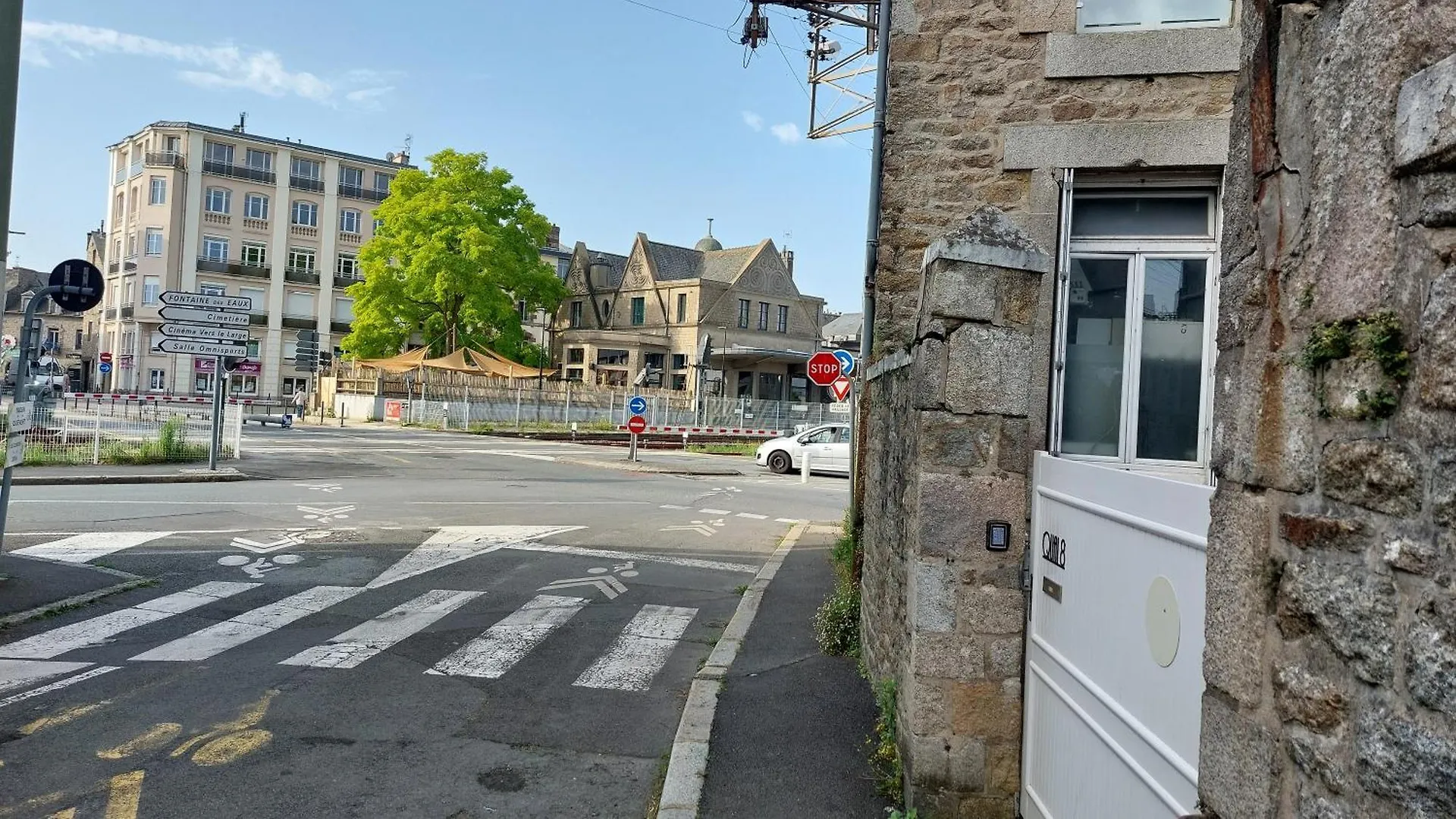 Hotel Quai 8 Dinan 0*,  Frankreich